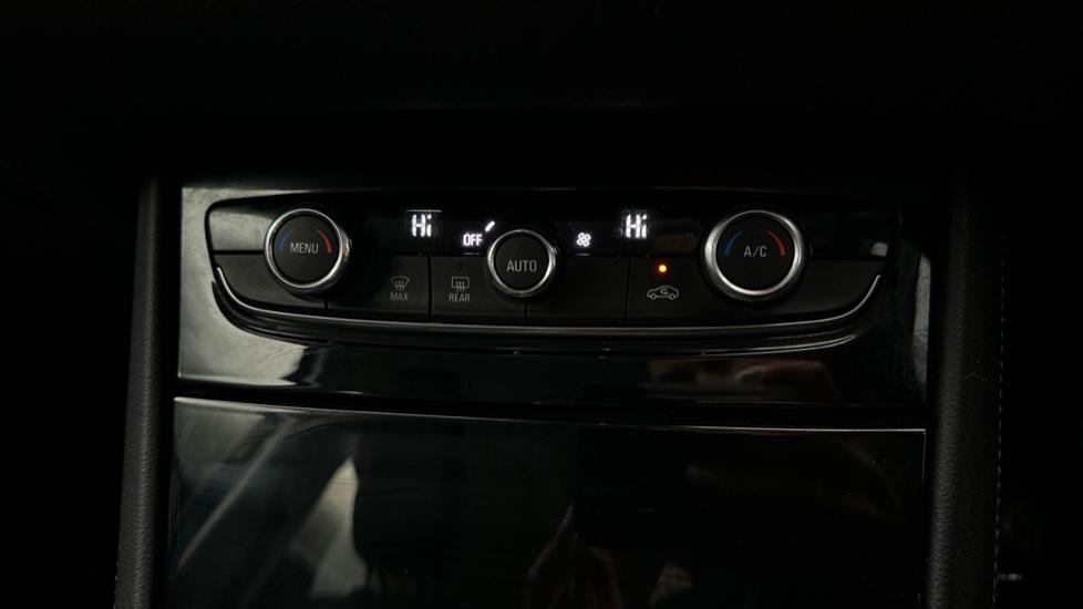 Air Conditioning /Dual Climate Control 