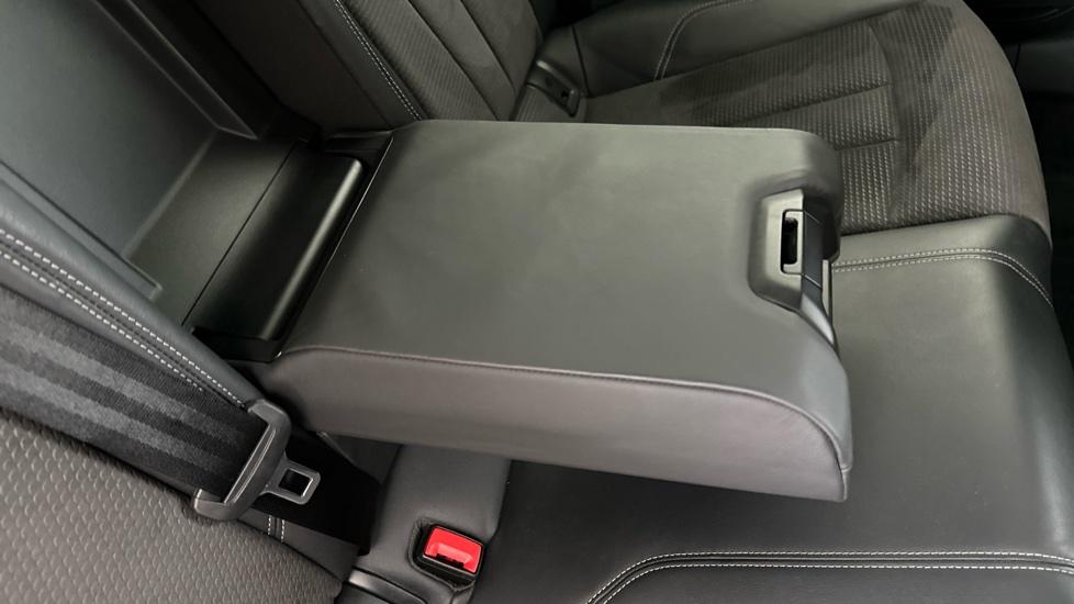 Rear Armrest 