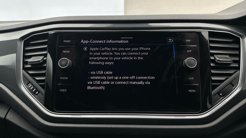 Apple Car Play & Android Auto