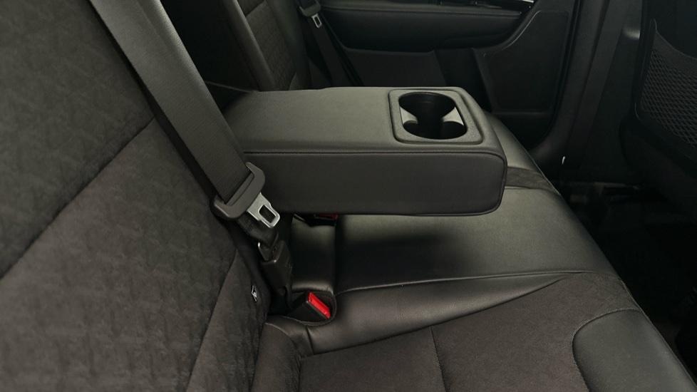 Rear Armrest/ Cup Holder