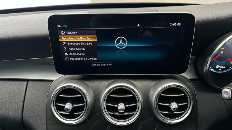 Apple Car Play & Android Auto