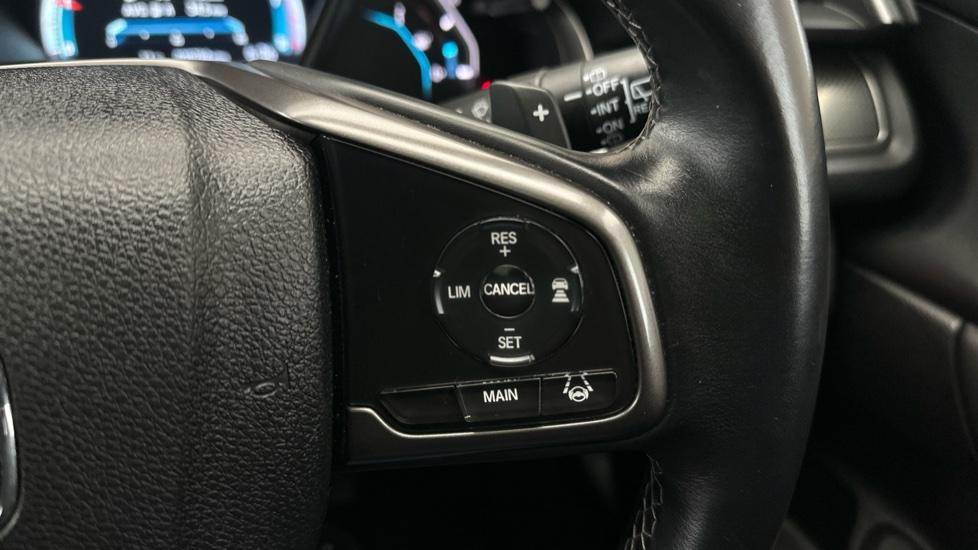 Cruise Control / Speed Limiter  / Paddle Shift 