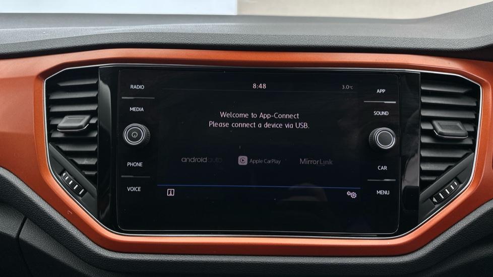 Apple CarPlay / Android Auto 