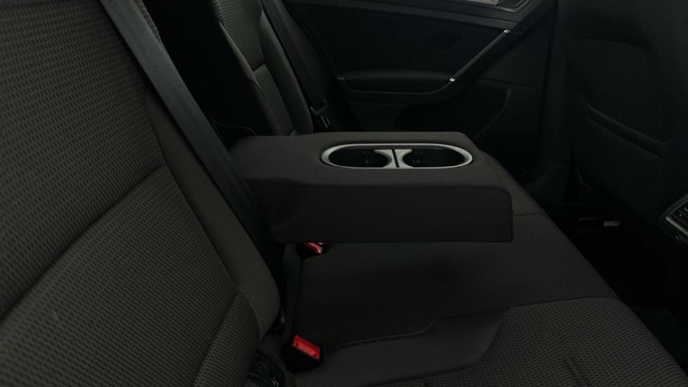 Rear Armrest/ Cup Holder