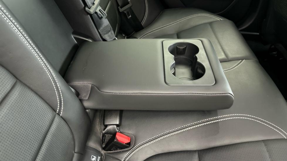 Rear Armrest/ Cup Holder