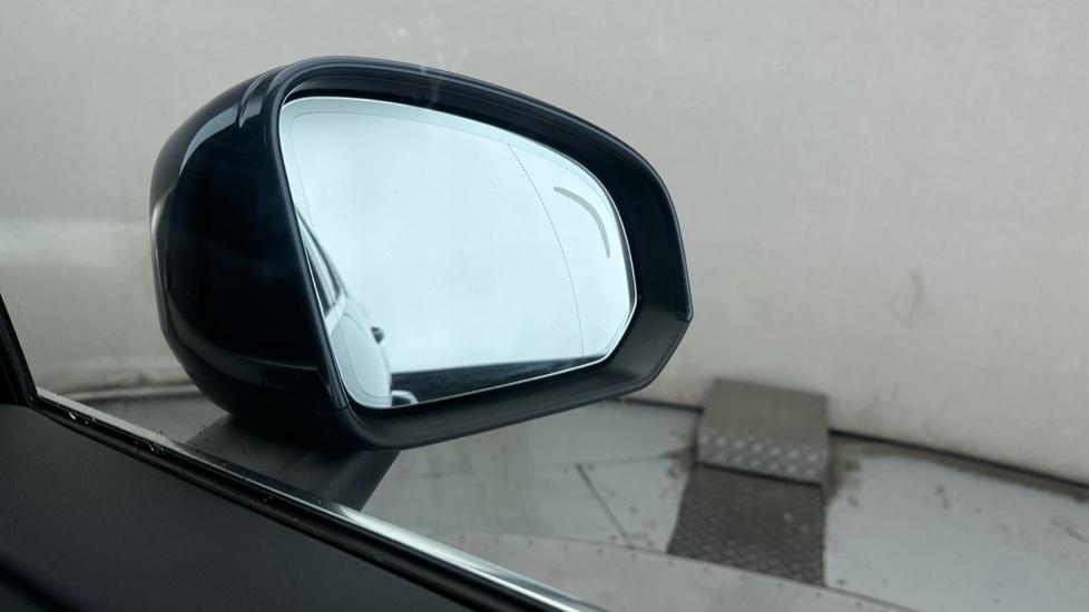 Blind Spot Monitoring System 