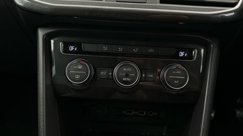 Air Conditioning /Dual Climate Control 