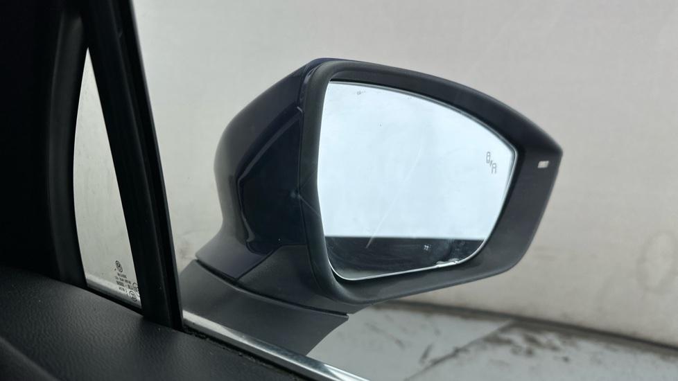 Blind Spot Monitoring System 