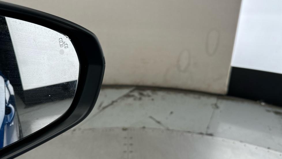 Blind Spot Monitoring System 