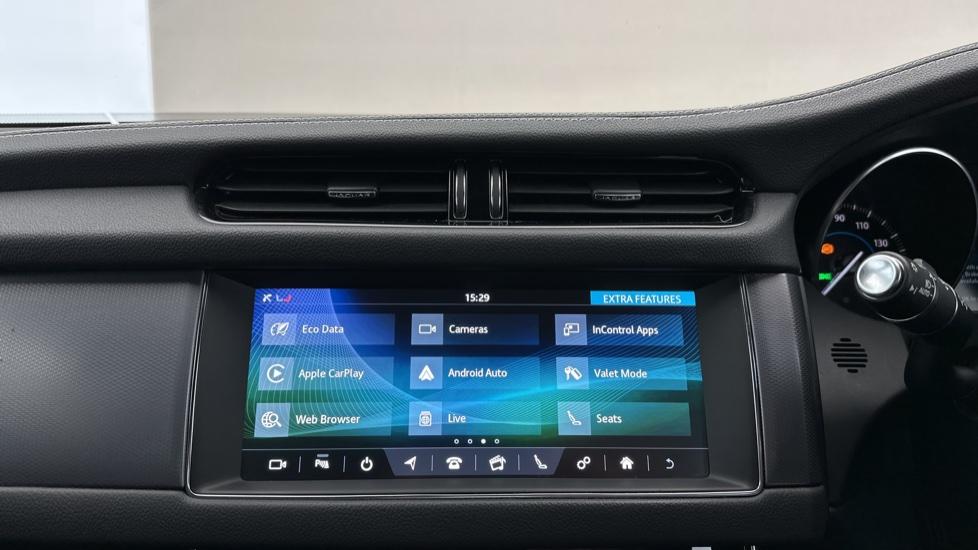 Apple CarPlay/Android Auto 