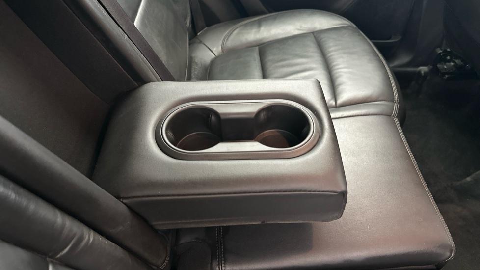 Rear Armrest/ Cup Holder