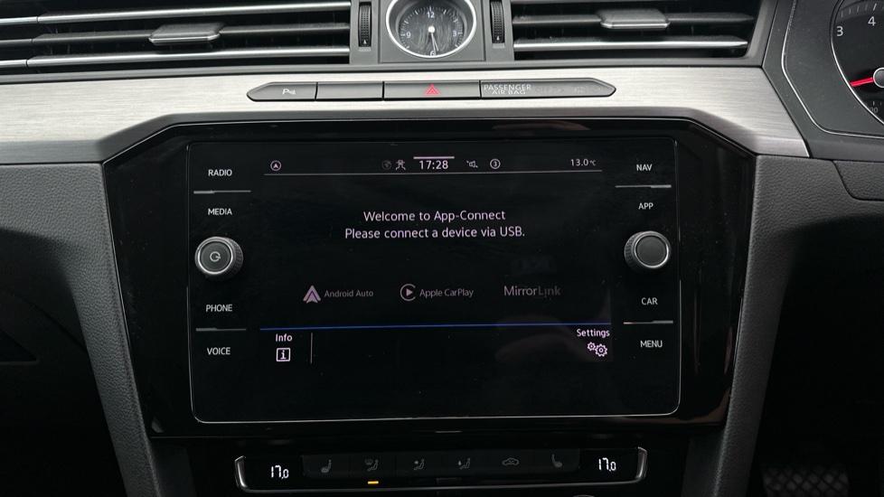 Apple Car Play & Android Auto