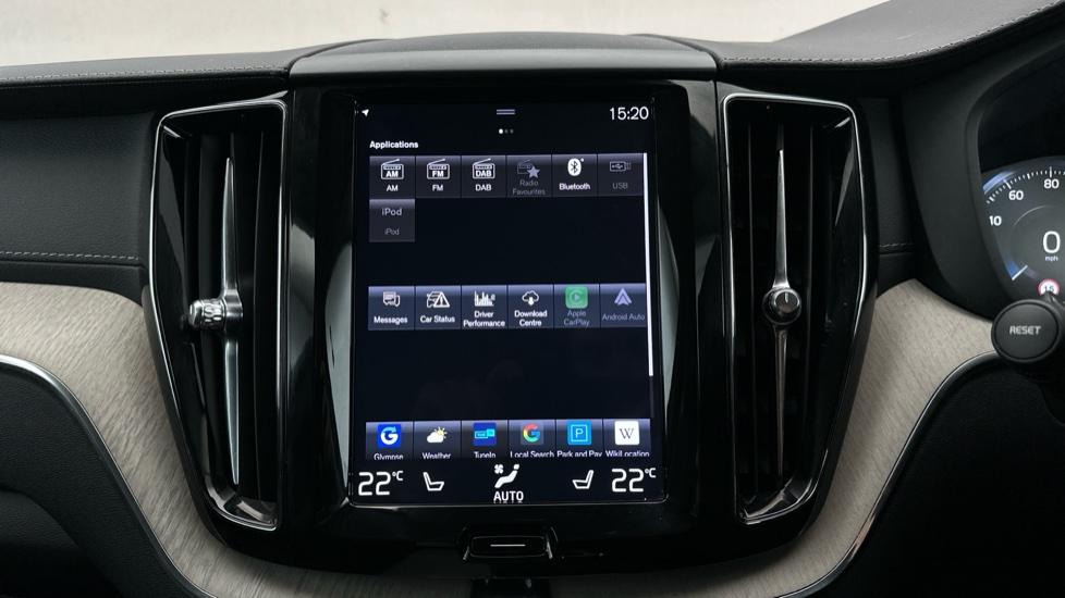 Apple Car Play & Android Auto