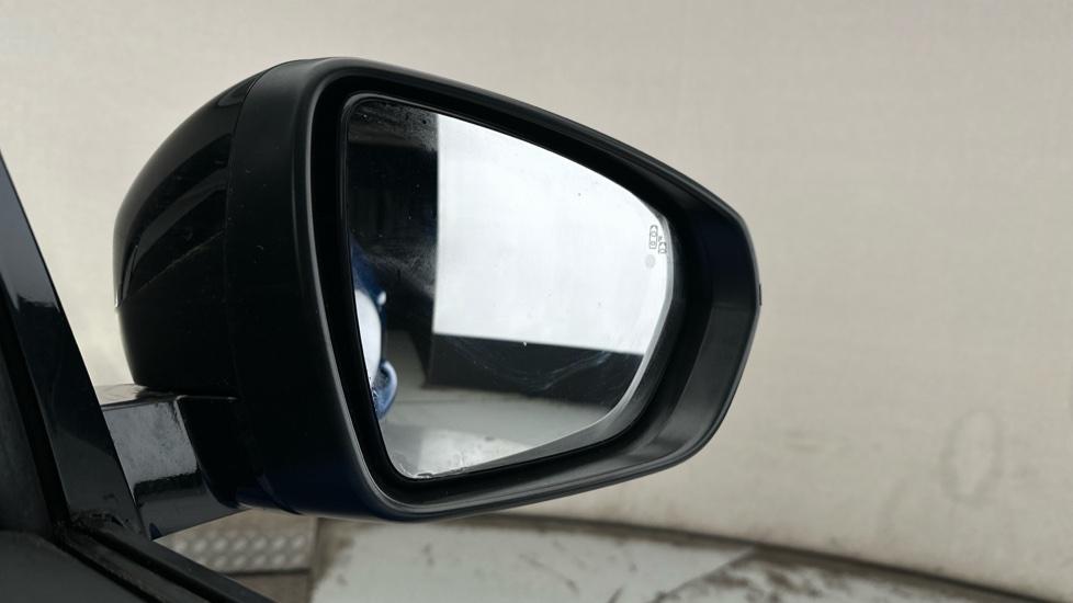 Blind Spot Monitoring System 