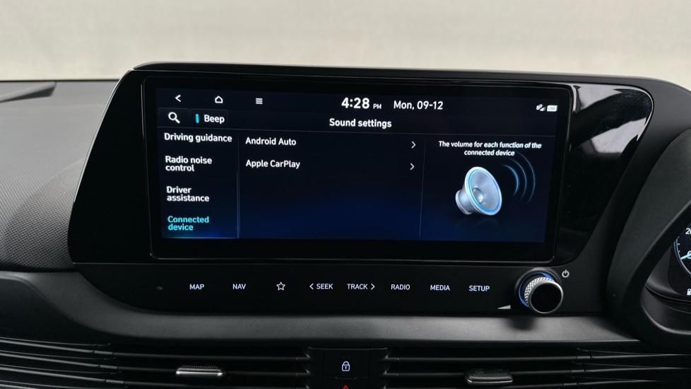 Apple Car Play & Android Auto