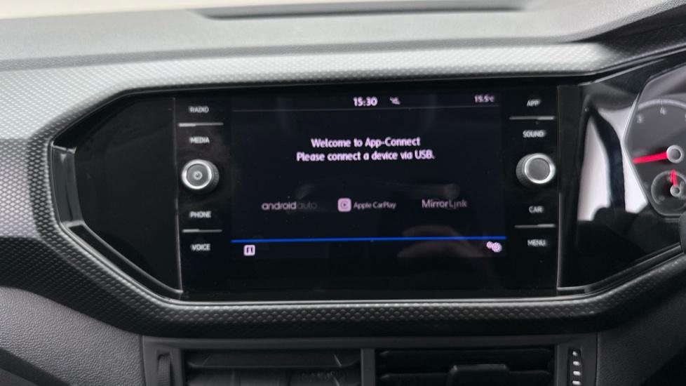 Apple Car Play & Android Auto