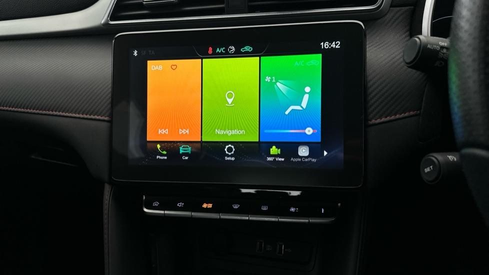 Apple CarPlay 