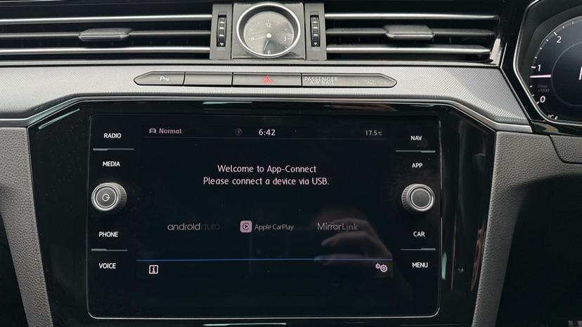 Apple Car Play & Android Auto