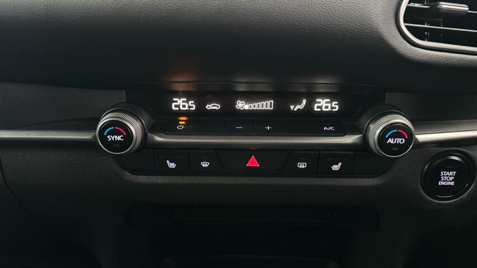 Air Conditioning /Dual Climate Control /Heated Seats 