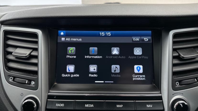 Apple CarPlay/Android auto 