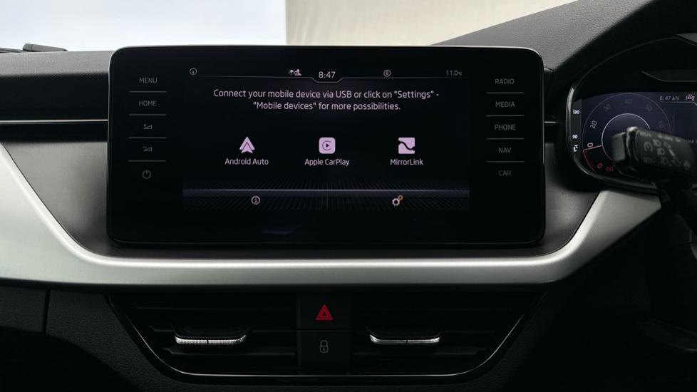 Apple Car Play & Android Auto