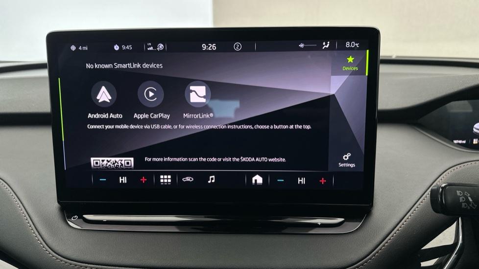 Apple Car Play & Android Auto