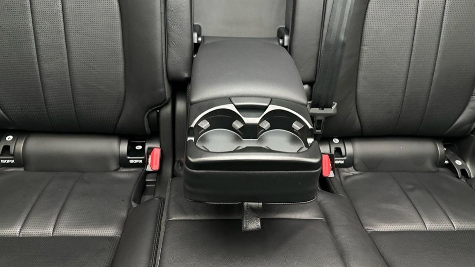 Rear Armrest/ Cup Holder