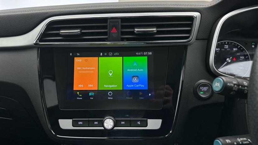 Apple Car Play & Android Auto