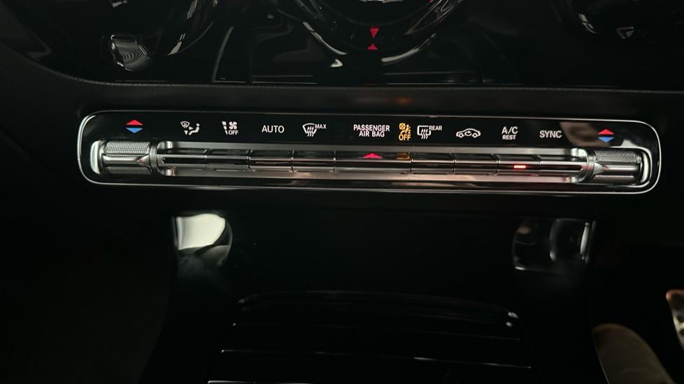 Air Conditioning /Dual Climate Control 