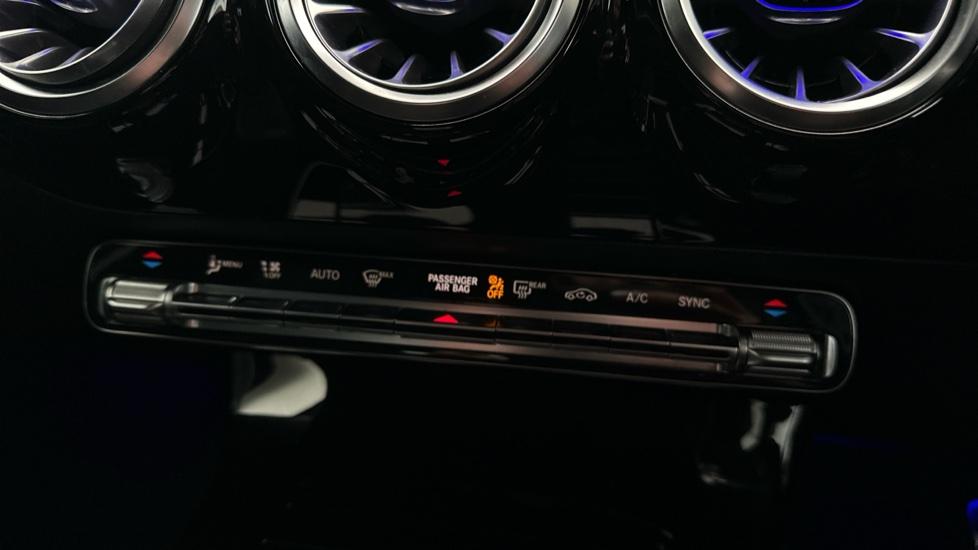 Air Conditioning /Dual Climate Control 