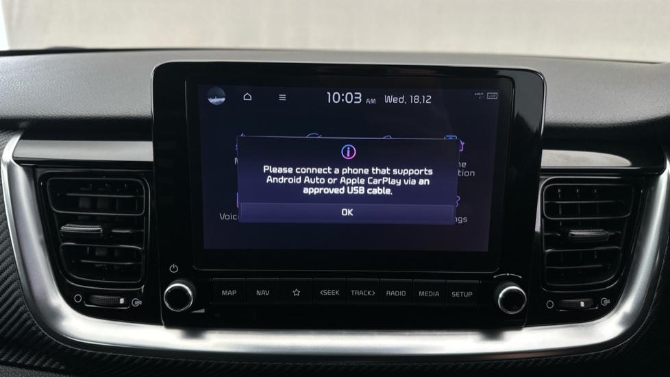 Apple Car Play & Android Auto