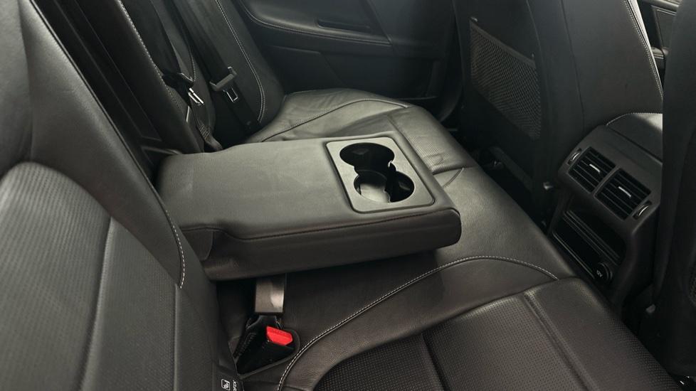 Rear Armrest/ Cup Holder