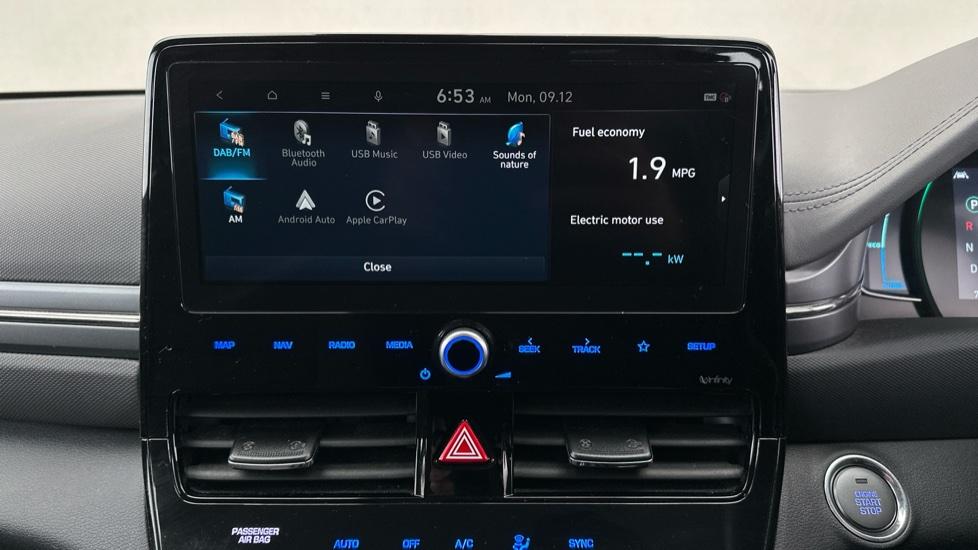 Apple CarPlay / Android Auto / Bluetooth 