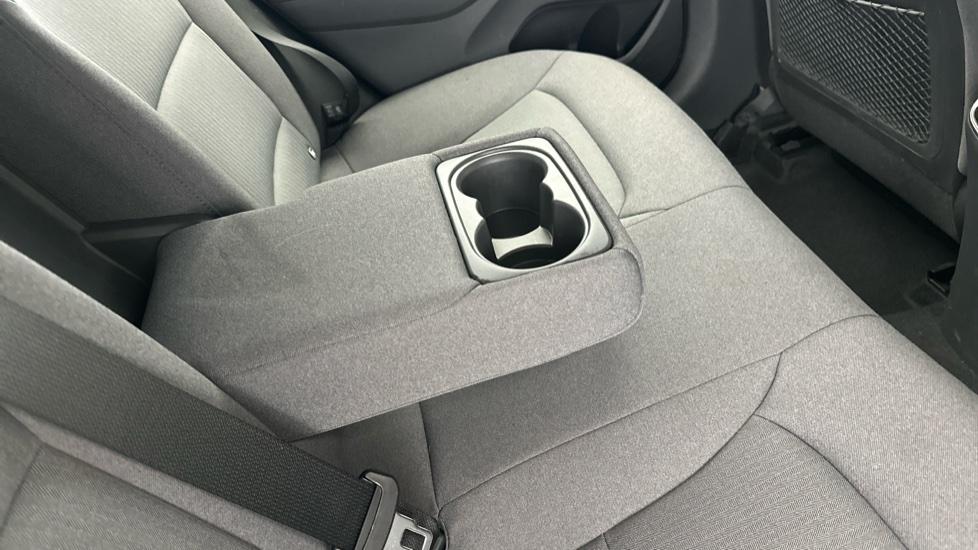 Rear Armrest/ Cup Holder