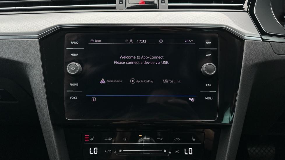 Apple Car Play & Android Auto