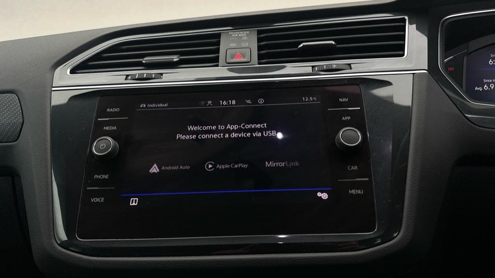 Apple Car Play & Android Auto