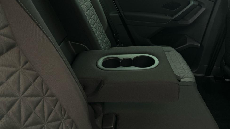 Rear Armrest/ Cup Holder