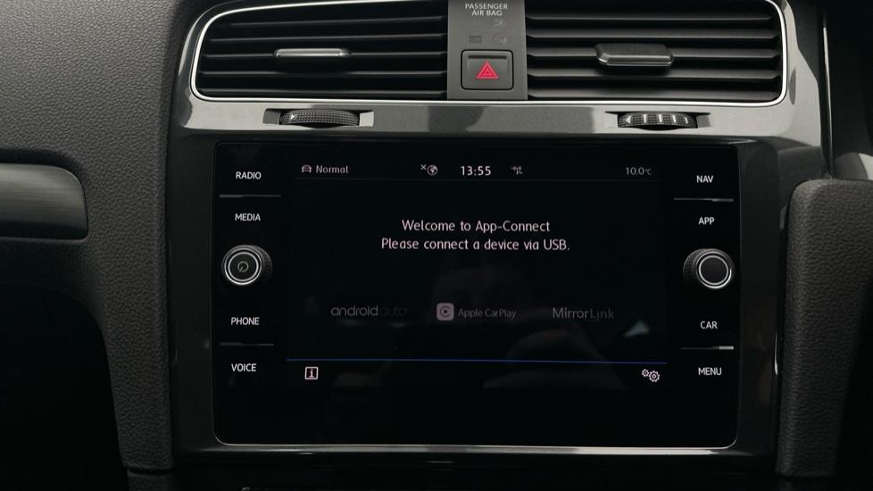 Apple Car Play & Android Auto