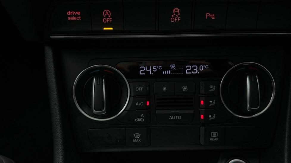 Auto Stop/Start/Air Conditioning /Dual Climate Control 