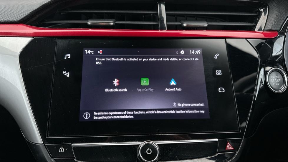 Bluetooth / Apple CarPlay / Android Auto 