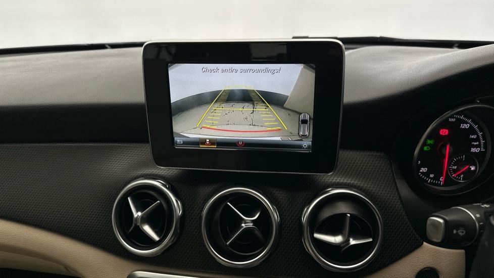 Rear View Camera /Park Pilot 