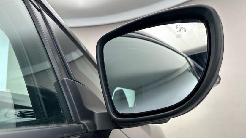 Blind Spot Monitoring System 