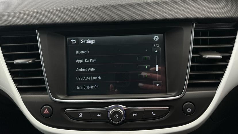 Apple Car Play & Android Auto