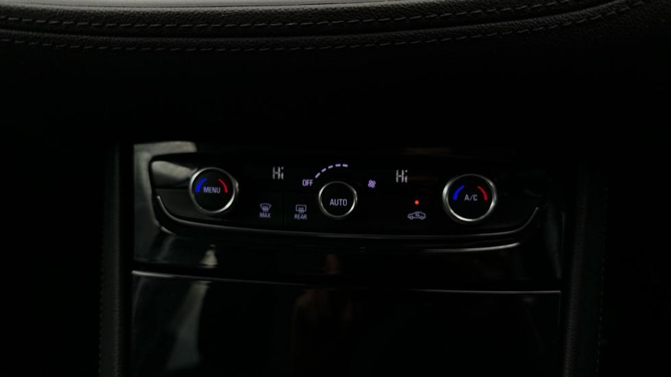 Air Conditioning /Dual Climate Control 