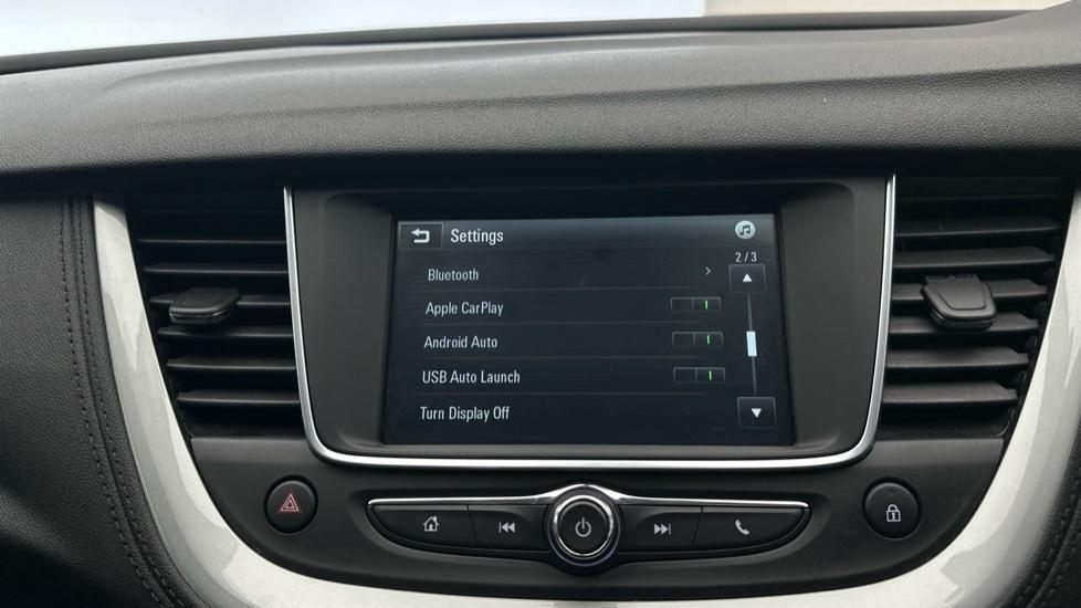 Apple Car Play & Android Auto