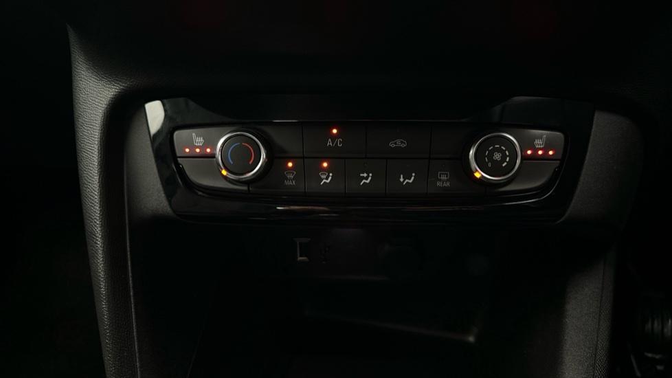 Air Conditioning /Heated Seats 