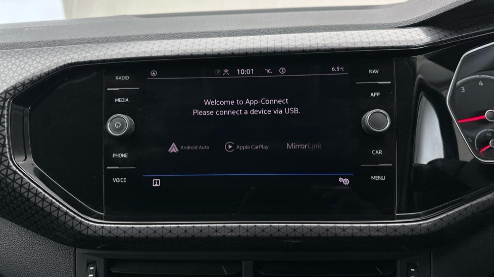 Apple Car Play & Android Auto