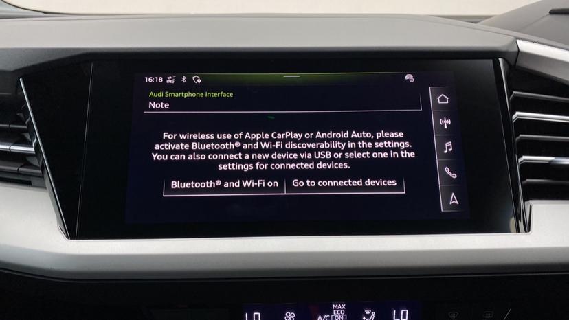 Apple CarPlay/Android Auto 