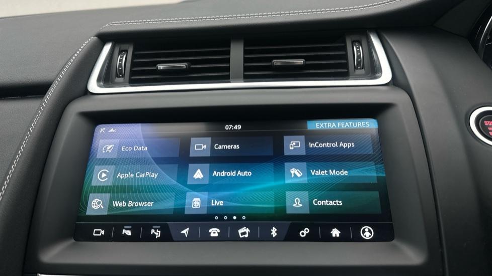 Apple Car Play & Android Auto