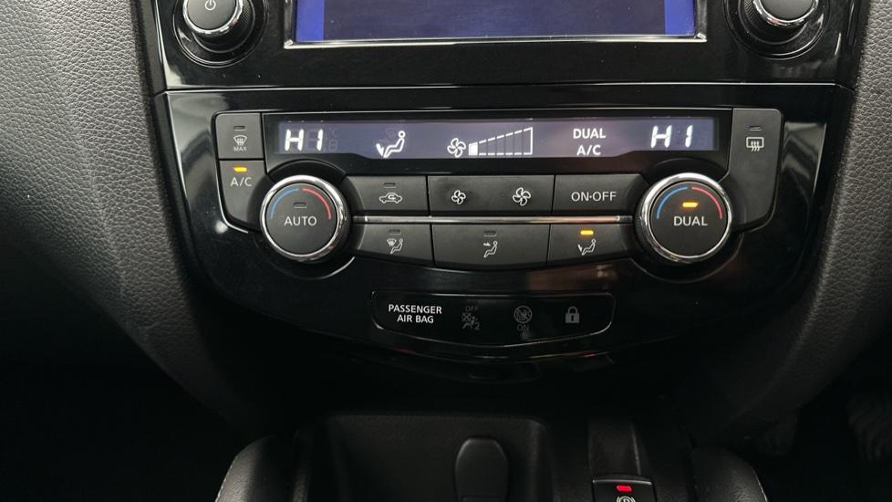 Air Conditioning /Dual Climate Control 